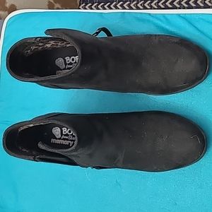 Black wedge bootie sz9